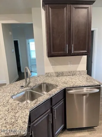 $2,250 | 15610 Ridge Court, Biloxi, MS 39532