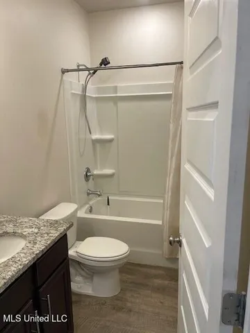 $2,250 | 15610 Ridge Court, Biloxi, MS 39532