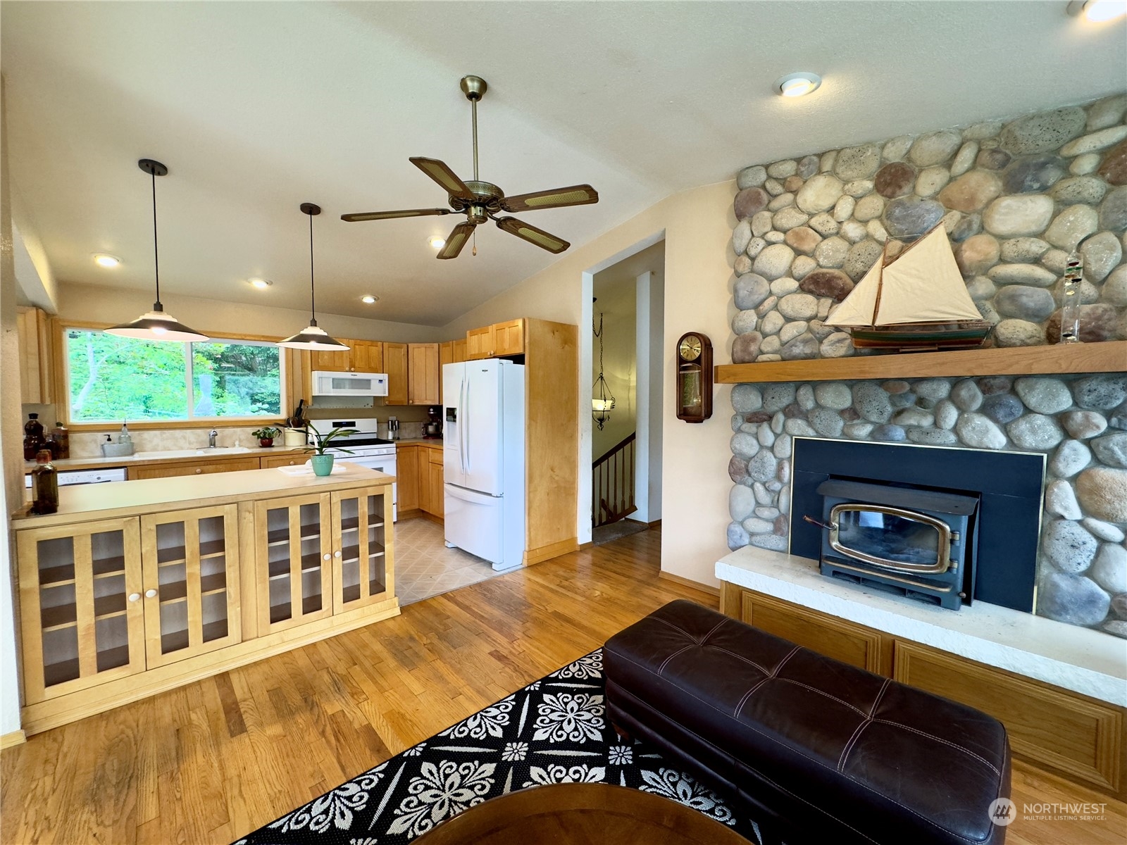 121 Wilkes Road Grapeview, WA 98546 - Photo 13 of 40 Gallery Image 13