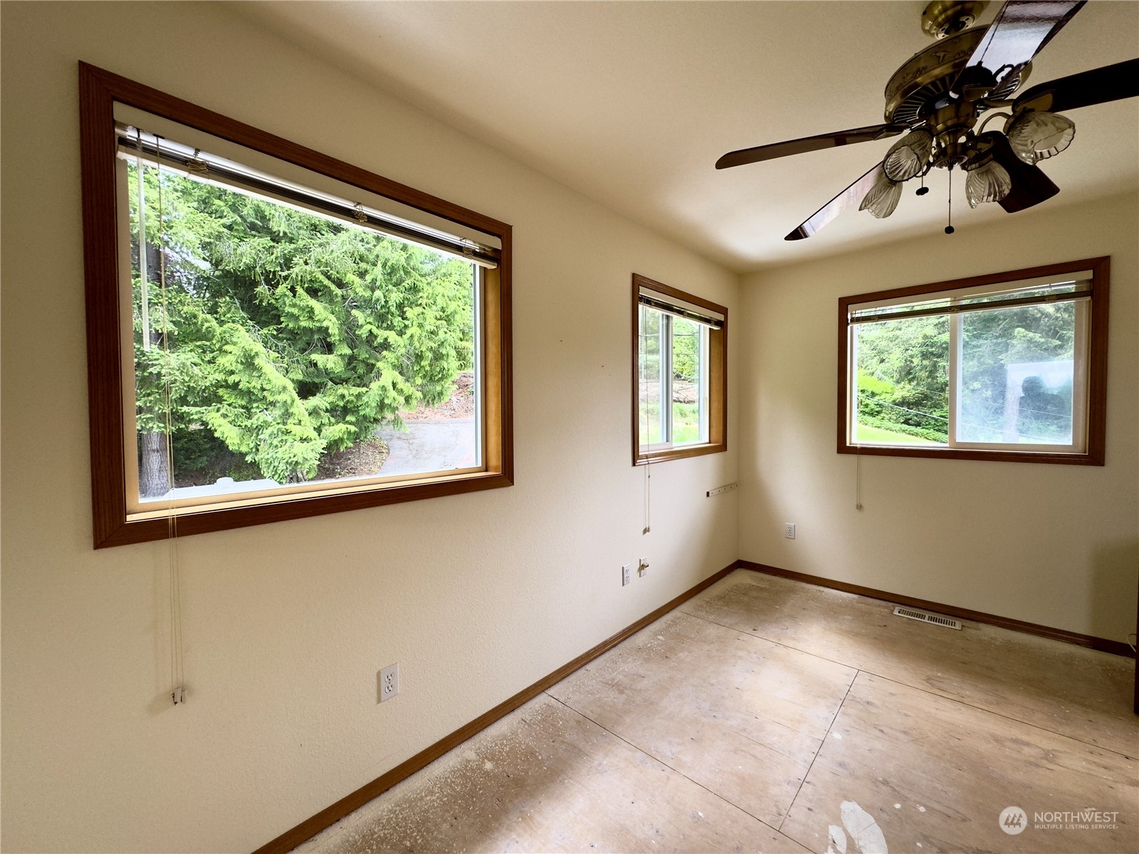 121 Wilkes Road Grapeview, WA 98546 - Photo 26 of 40 Gallery Image 26