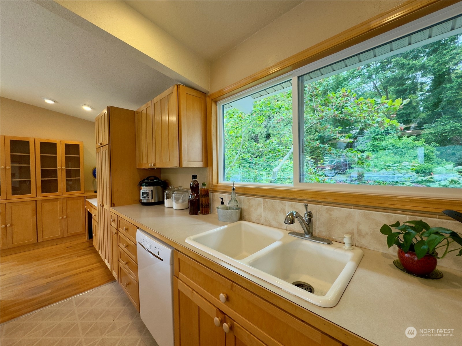 121 Wilkes Road Grapeview, WA 98546 - Photo 7 of 40 Gallery Image 7