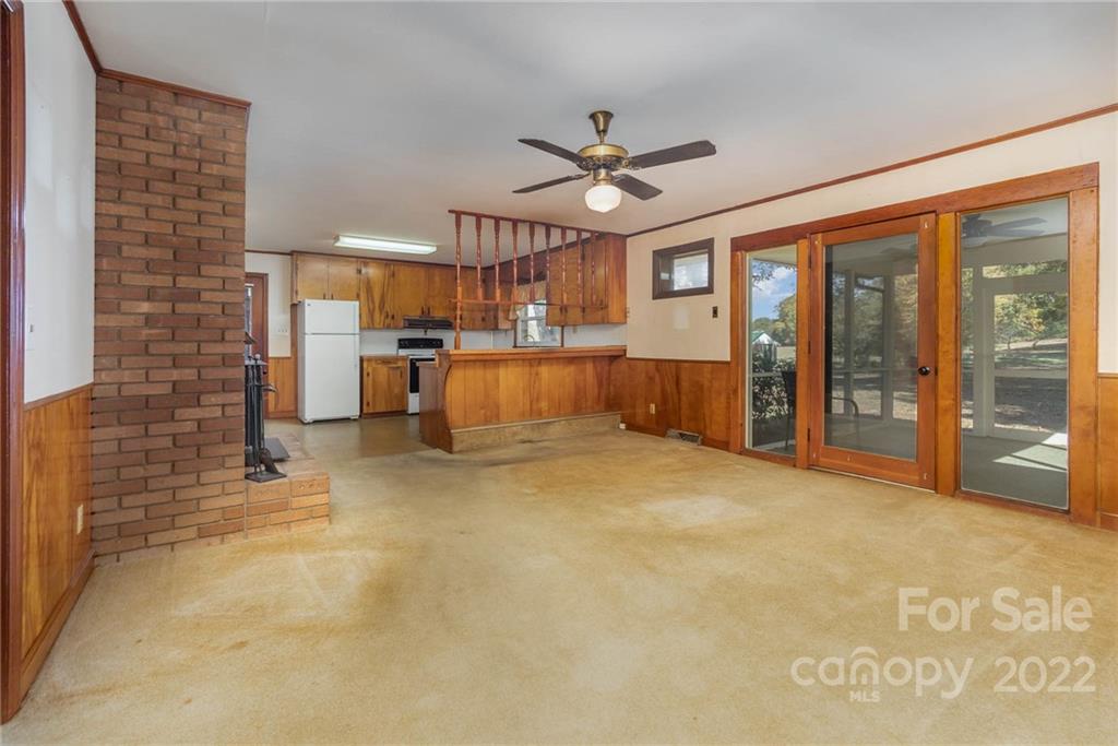 898 East Old Limestone Road York, SC 29745 - Photo 12 of 34 Gallery Image 12