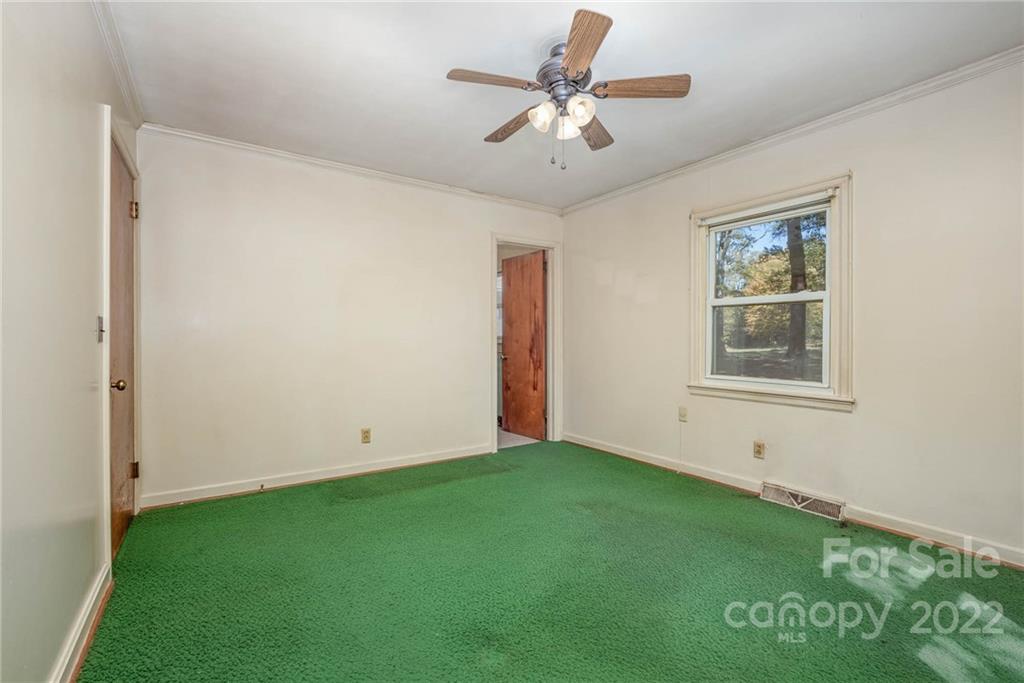 898 East Old Limestone Road York, SC 29745 - Photo 18 of 34 Gallery Image 18