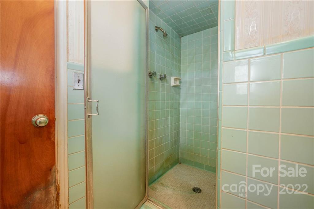 898 East Old Limestone Road York, SC 29745 - Photo 20 of 34 Gallery Image 20
