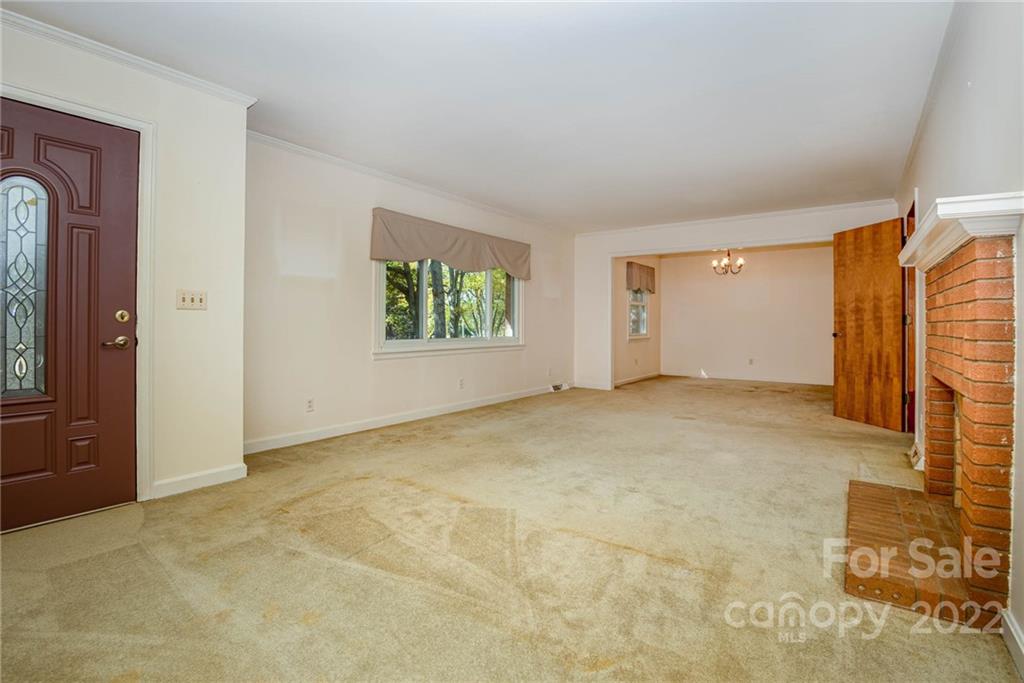 898 East Old Limestone Road York, SC 29745 - Photo 6 of 34 Gallery Image 6
