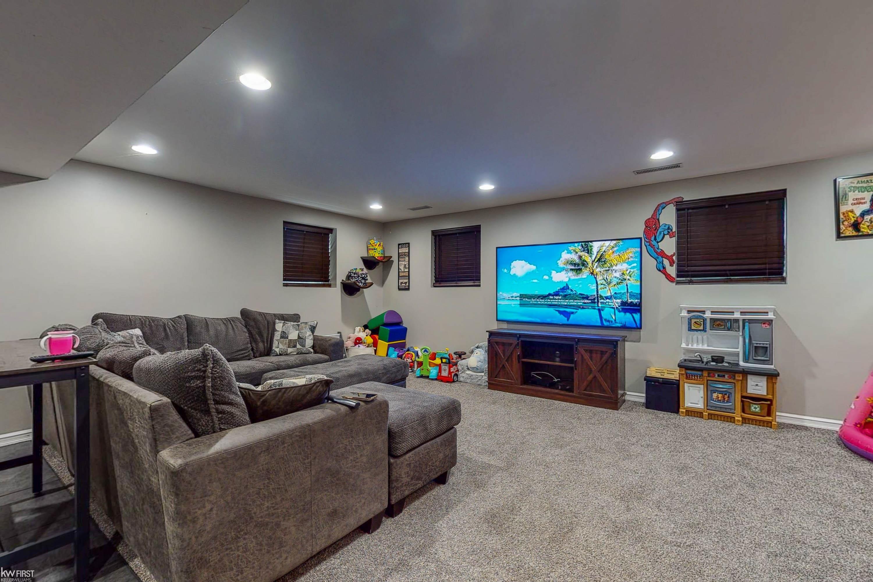 13215 Torrey Road Fenton, MI 48430 - Photo 25 of 47 50086836-24.JPG