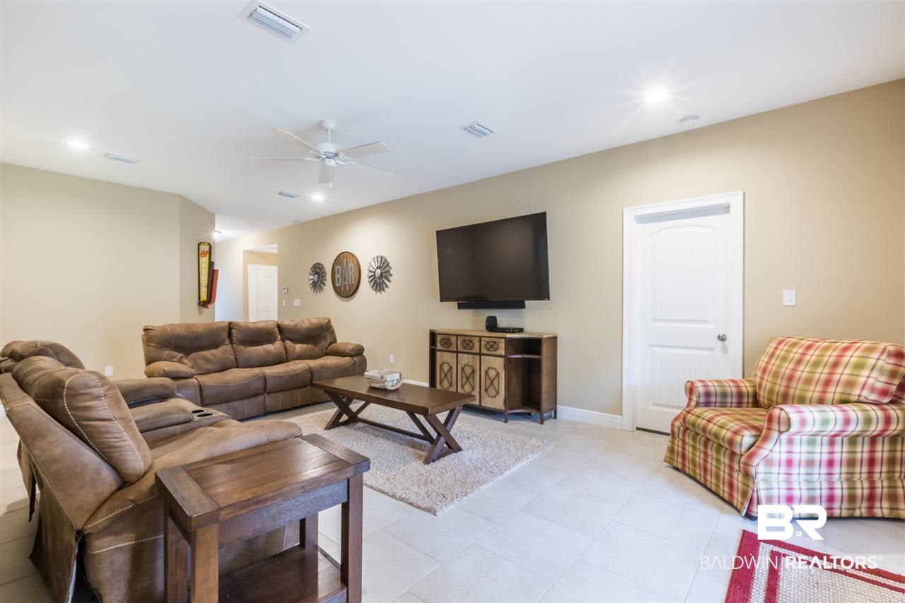 13832 Shea Circle Foley, AL 36535 - Photo 10 of 26 Living Room