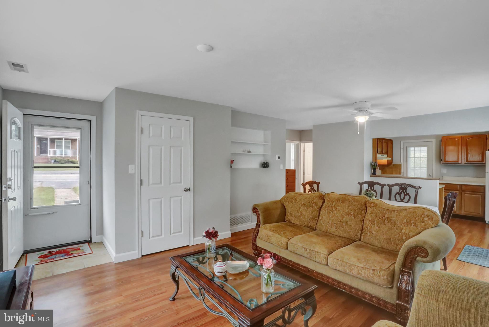 304 Riverside Road Baltimore, MD 21221 - Photo 3 of 43