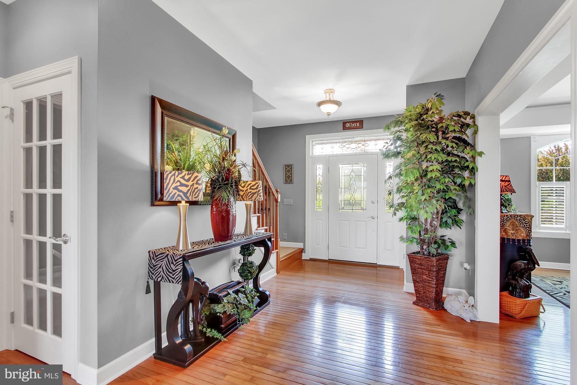 735 Rohen Ridge Drive Lititz, PA 17543 - Photo 2 of 50 Foyer