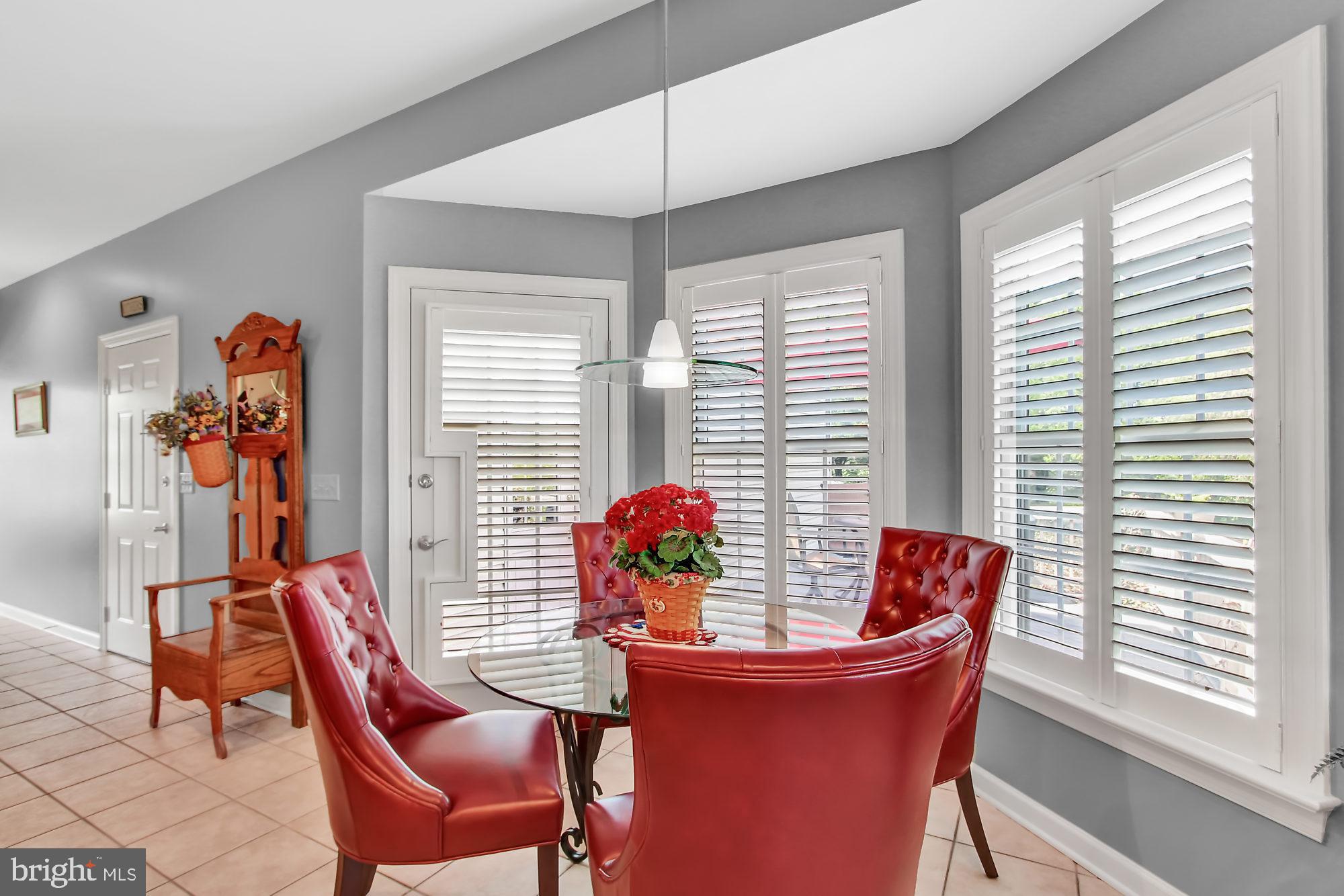 735 Rohen Ridge Drive Lititz, PA 17543 - Photo 13 of 50 Dining Area