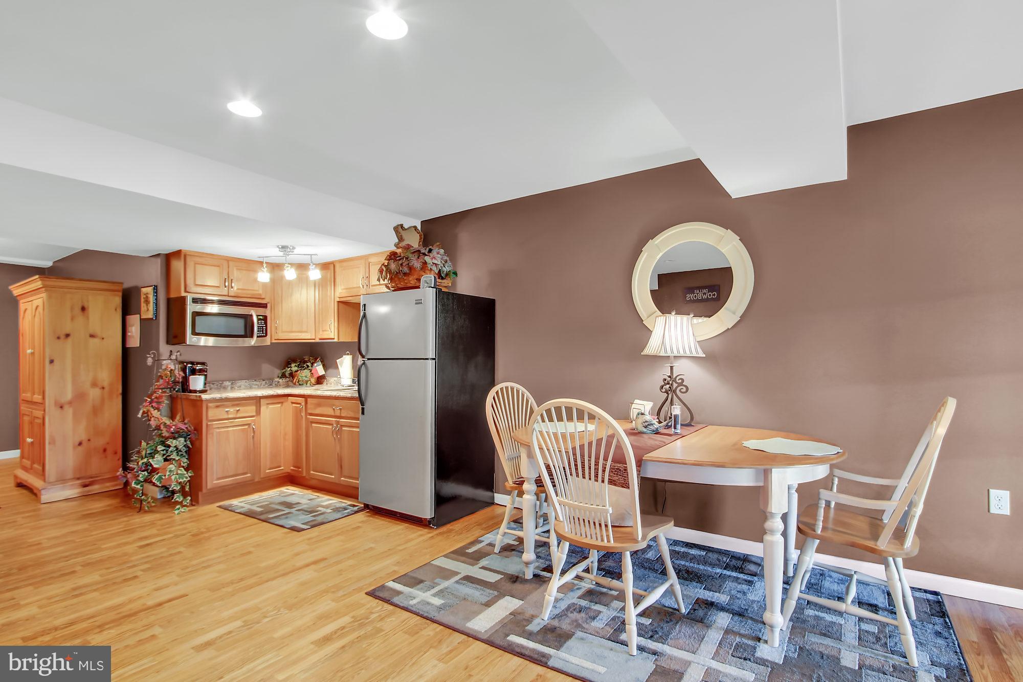 735 Rohen Ridge Drive Lititz, PA 17543 - Photo 33 of 50 In Law Suite