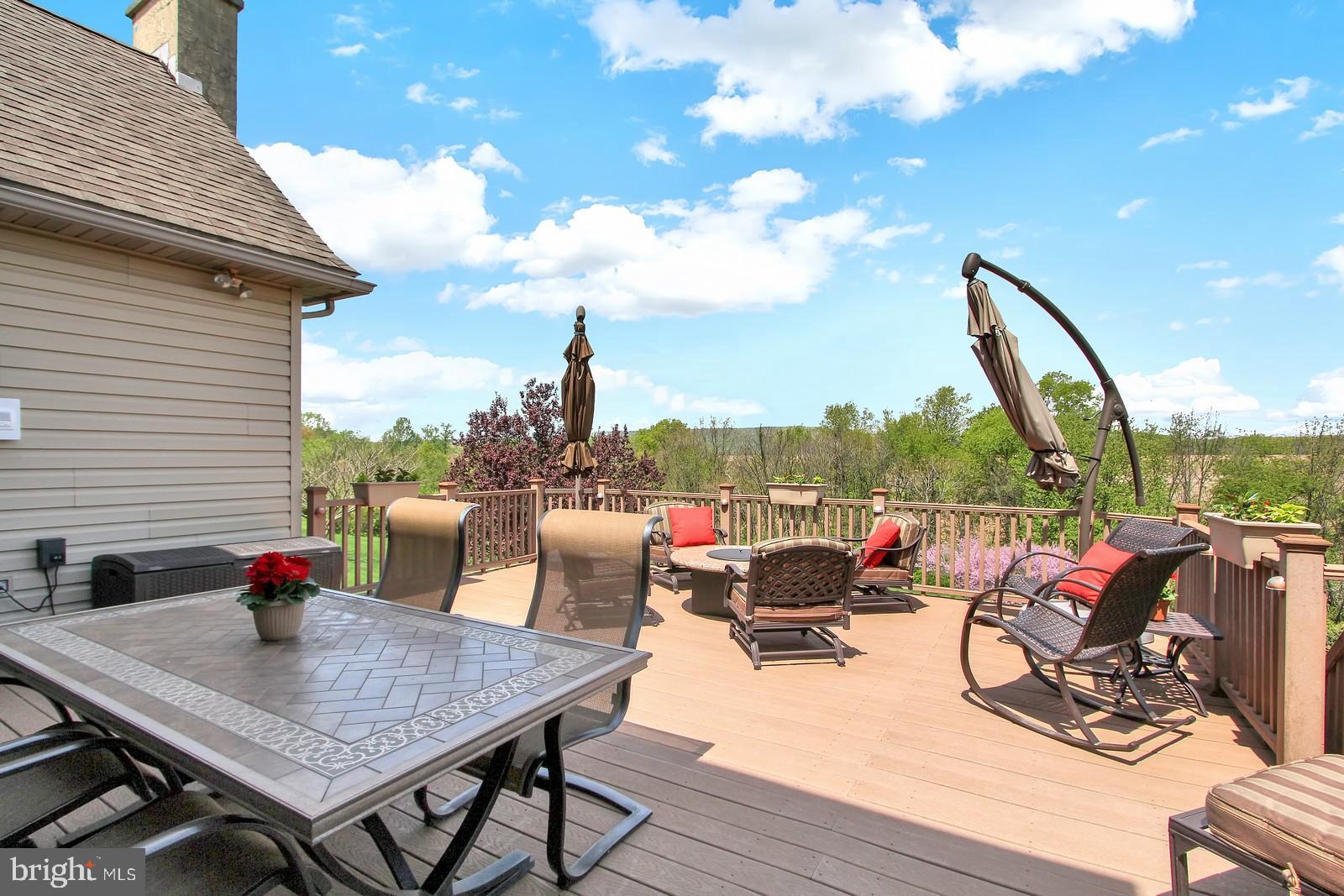 735 Rohen Ridge Drive Lititz, PA 17543 - Photo 38 of 50 Deck