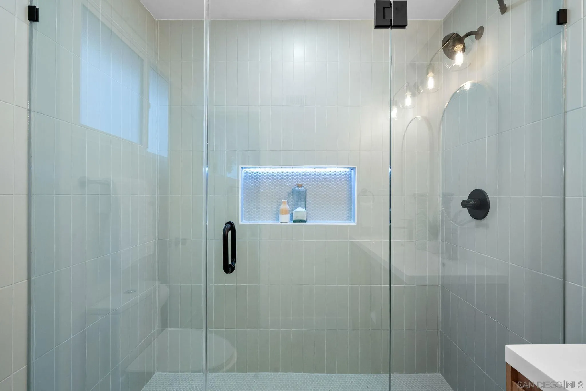 2121 Cardinal Drive San Diego, CA 92108 - Photo 14 of 27 a bathroom with a shower