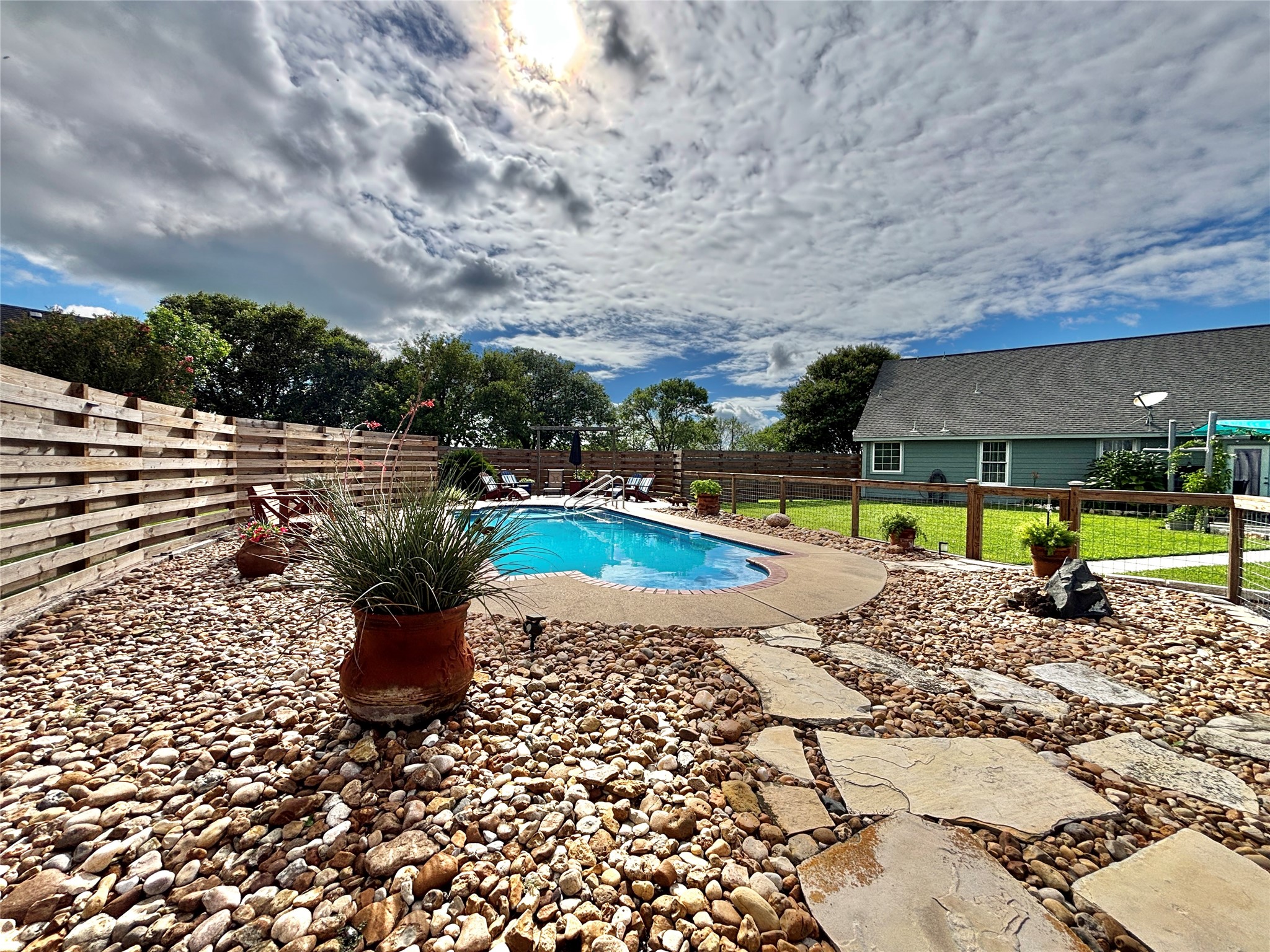 509 Seakist Road Port Lavaca, TX 77979 - Photo 10 of 48