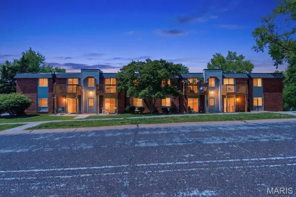 $83,500 | 2741 Westphalia Court, Unit F, St. Louis, MO 63129