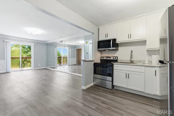 $83,500 | 2741 Westphalia Court, Unit F, St. Louis, MO 63129