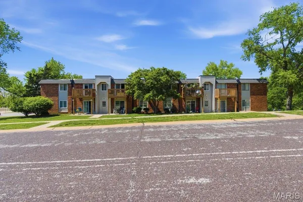 $83,500 | 2741 Westphalia Court, Unit F, St. Louis, MO 63129
