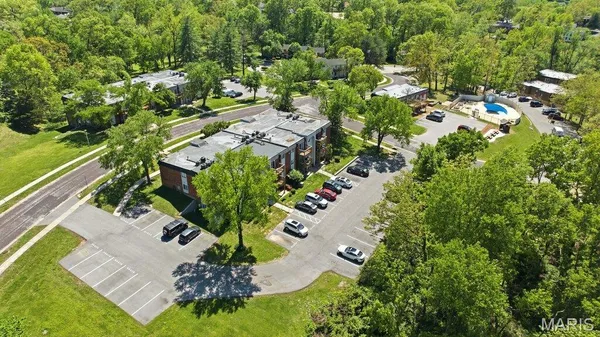 $83,500 | 2741 Westphalia Court, Unit F, St. Louis, MO 63129