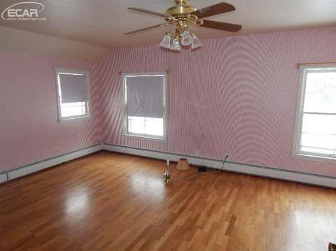5432 Calkins Road Flint, MI 48532 - Photo 16 of 25 20429595-15.JPG