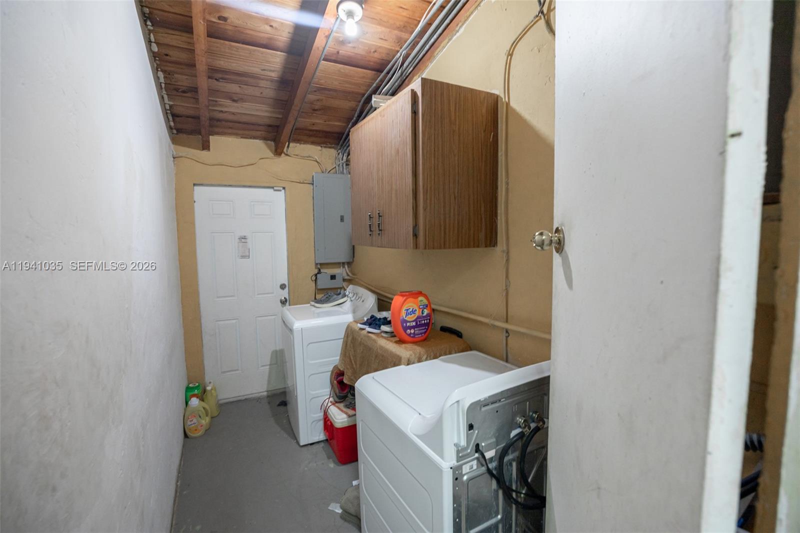 827 Northwest 73rd Street Miami, FL 33150 - Photo 19 of 29