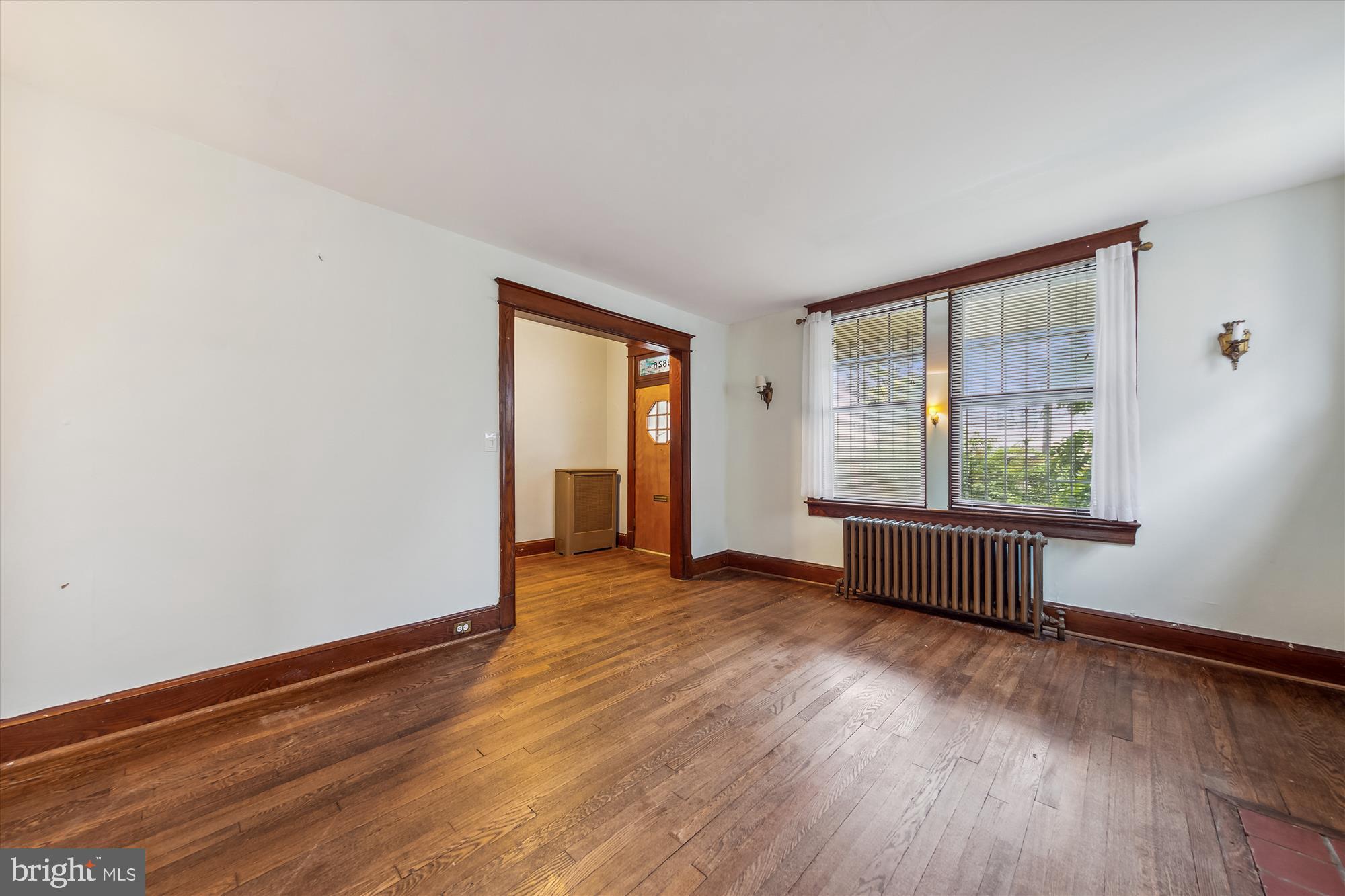 5826 4th Street Northwest Washington, DC 20011 - Photo 27 of 84 Foyer/Living Room