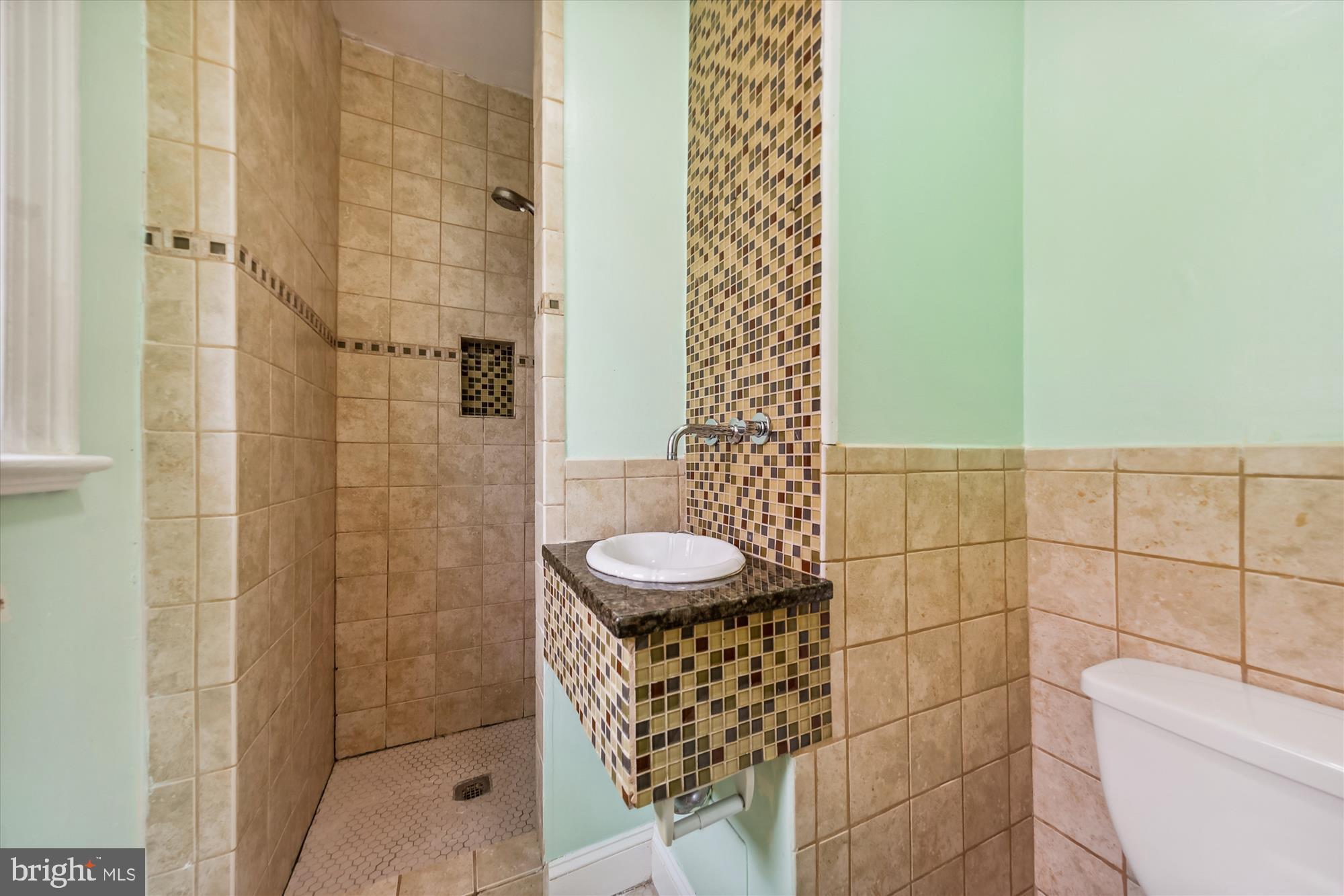 5826 4th Street Northwest Washington, DC 20011 - Photo 43 of 84 Full Bath Master