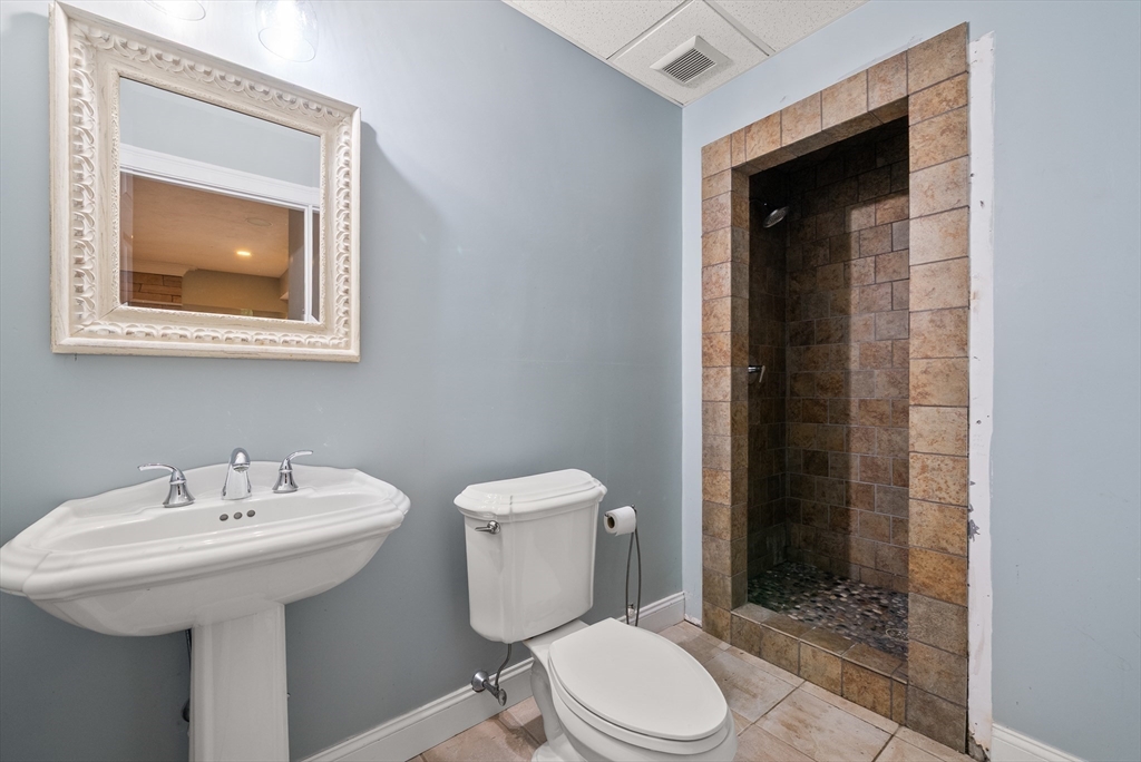 14 Harnden Road Foxboro, MA 02035 - Photo 30 of 40