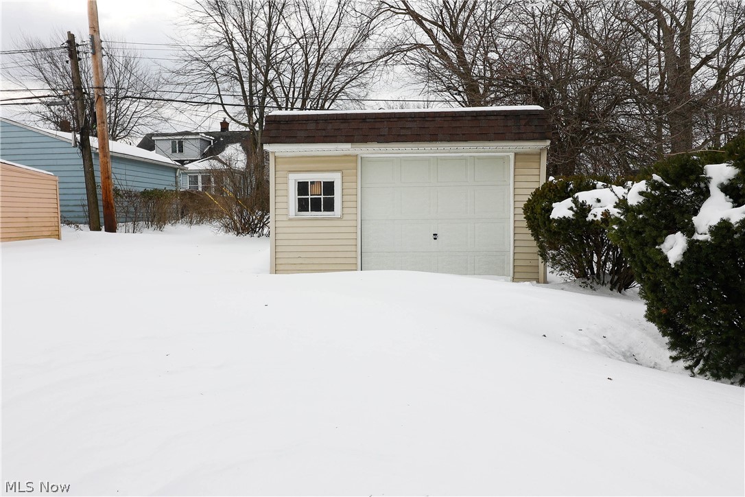 4014 Stonehaven Road Cleveland, OH 44121 - Photo 35 of 35