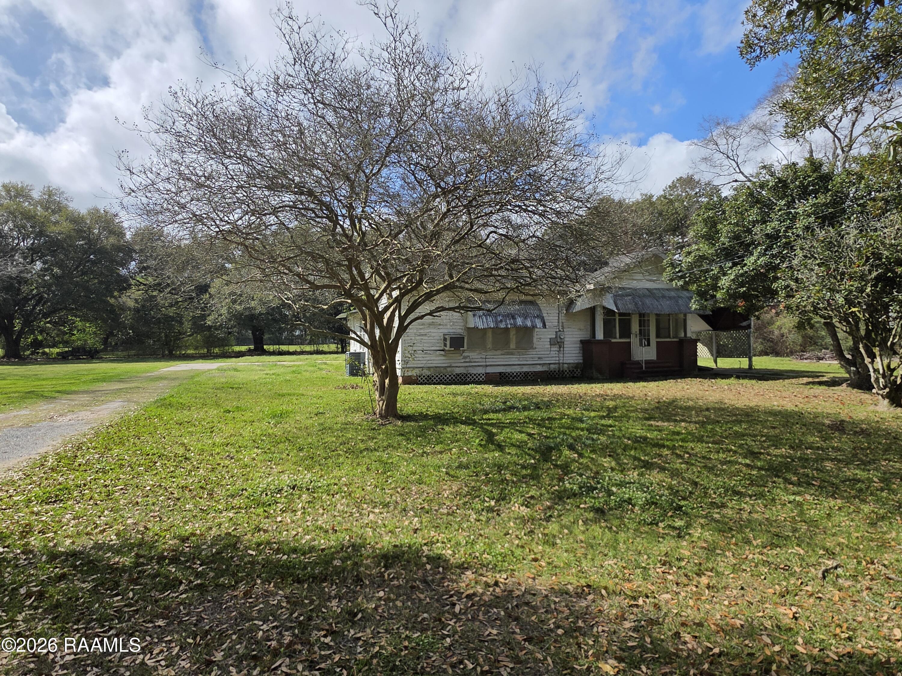 5048 Vidrine Road Ville Platte, LA 70586 - Photo 2 of 15 1000008001
