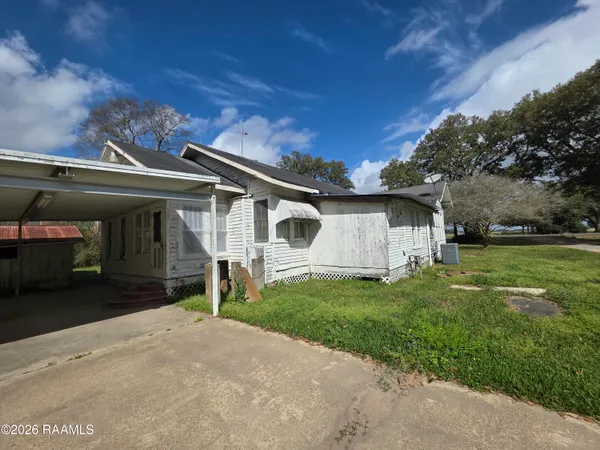 $70,000 | 5048 Vidrine Road, Ville Platte, LA 70586
