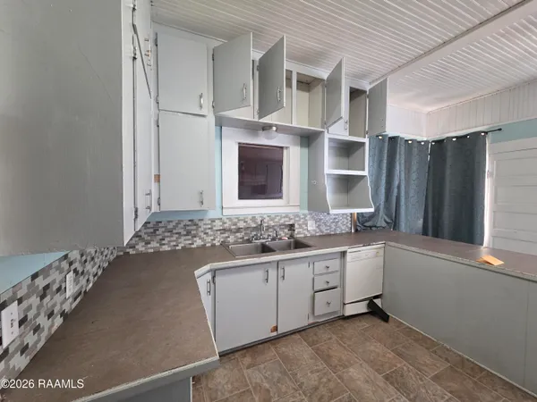 $70,000 | 5048 Vidrine Road, Ville Platte, LA 70586