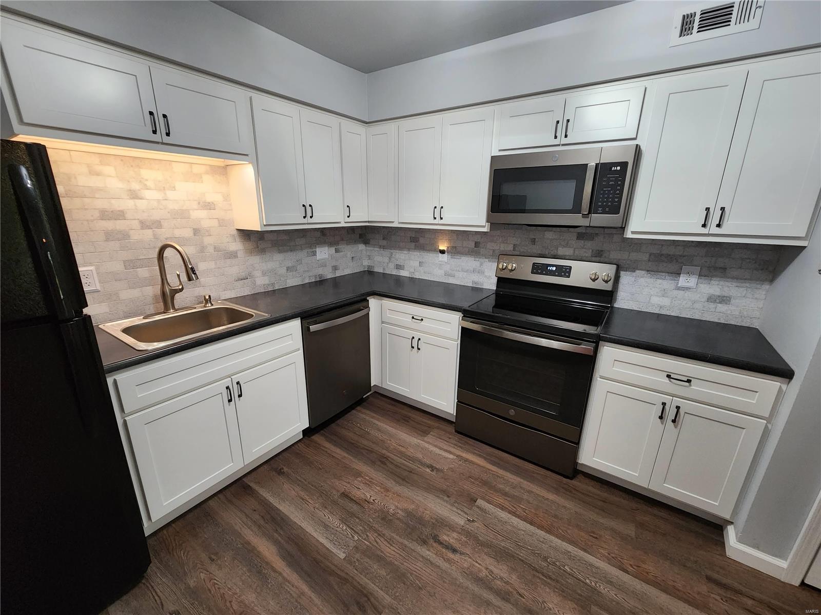 4510 Little Rock Road, Unit A St. Louis, MO 63128 - Photo 5 of 17 Gallery Image 5