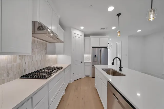 $3,950 | 3117 Sir Judge Drive, Lewisville, TX 75056