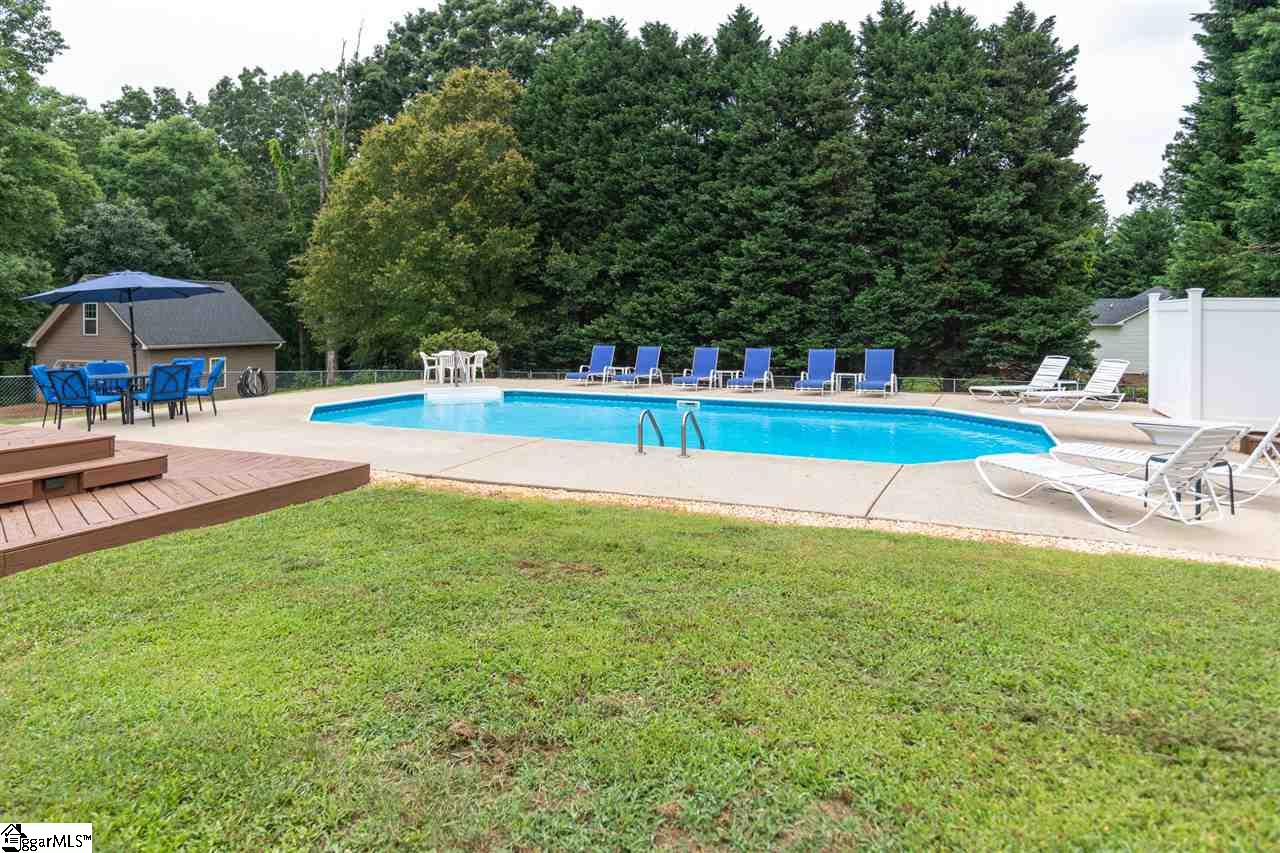 618 Chick Springs Road Taylors, SC 29687 - Photo 9 of 24 Gallery Image 9