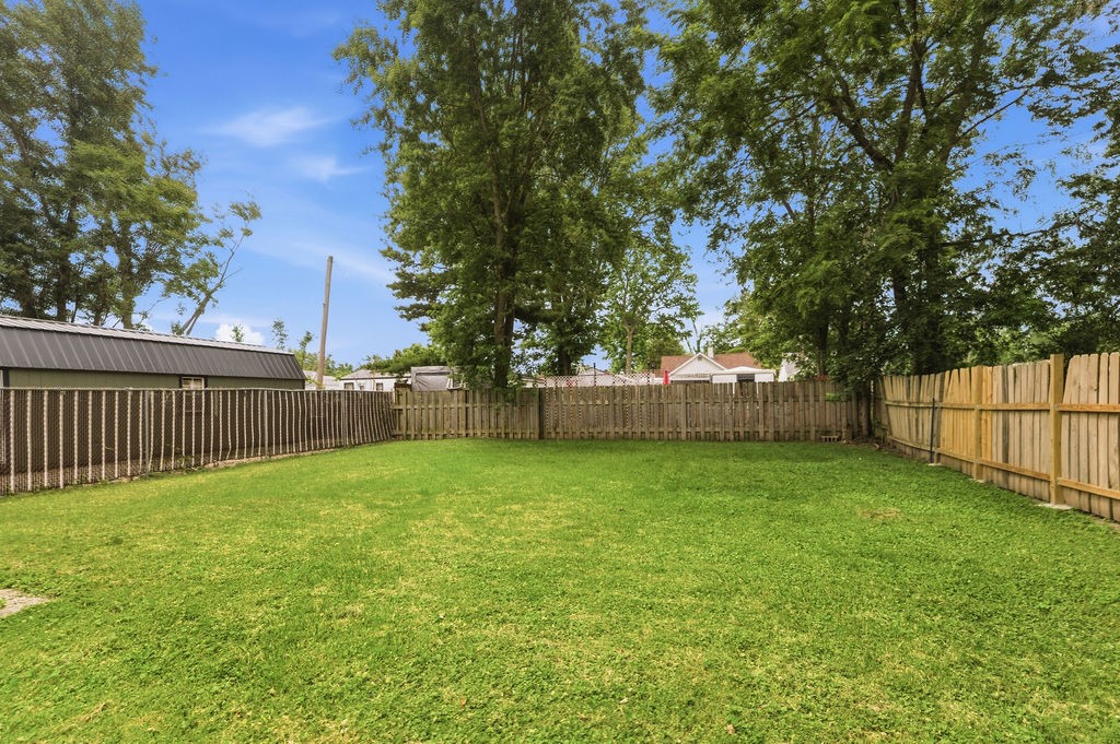 1901 West Grand Avenue Decatur, IL 62522 - Photo 22 of 23