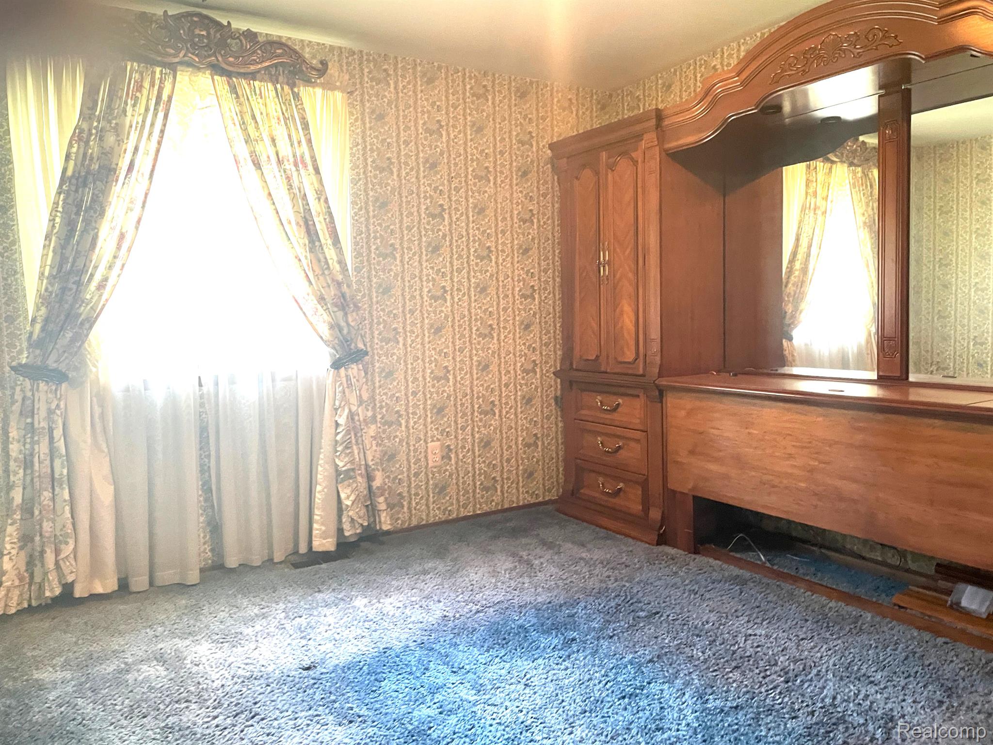 7253 Edwards Road Belleville, MI 48111 - Photo 12 of 21 2nd bedroom