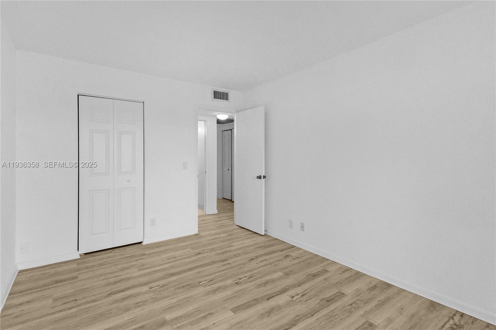 3030 Lincoln B, Unit 3030 Boca Raton, FL 33434 - Photo 16 of 25 a view of an empty room