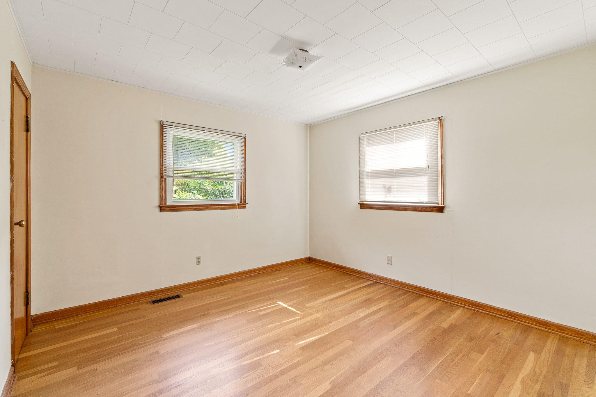 115 Reed Avenue Greeneville, TN 37743 - Photo 13 of 27 17-web-or-mls-Reed Ave 17
