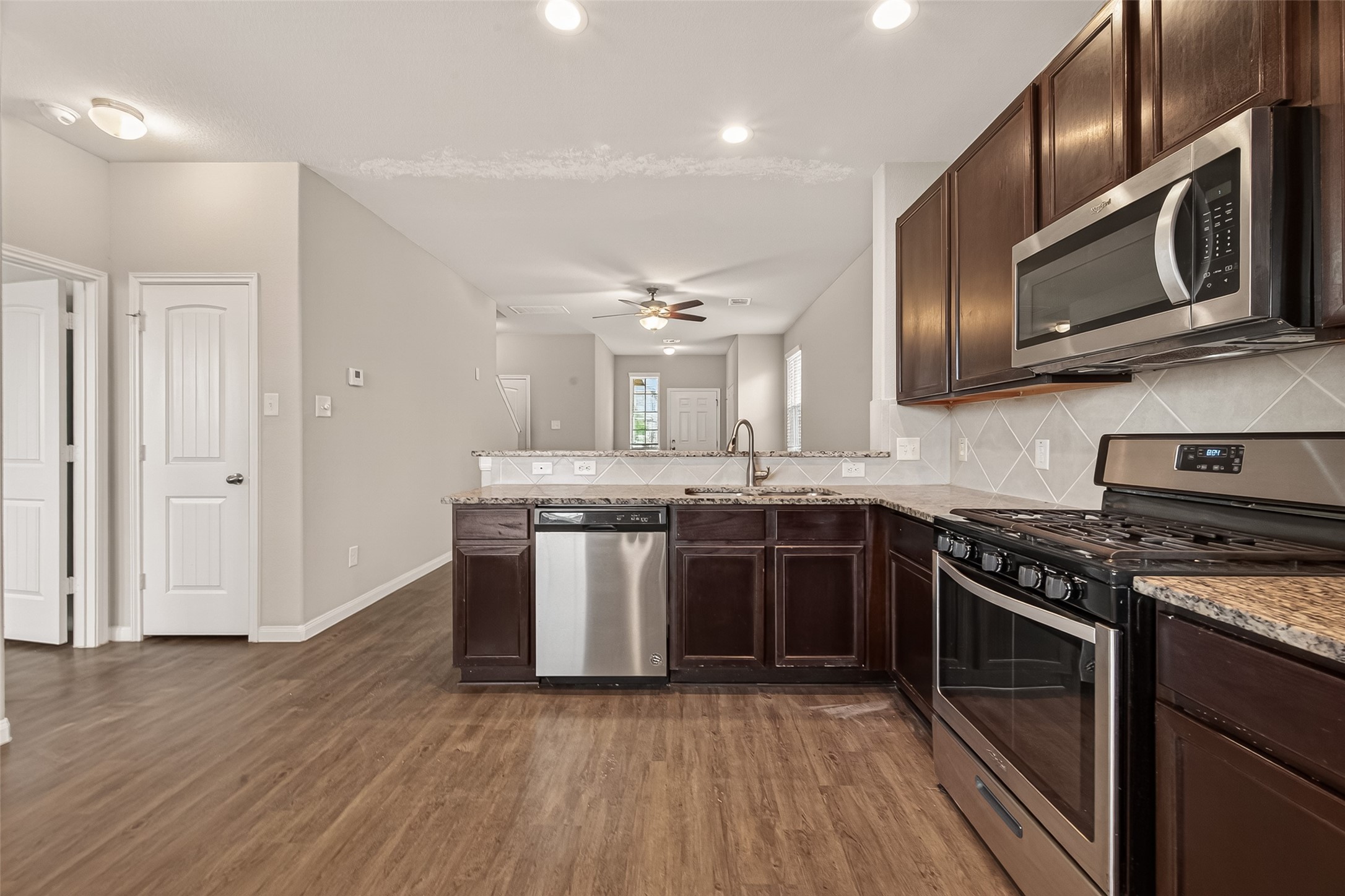 24902 Signorelli Way Katy, TX 77493 - Photo 10 of 44