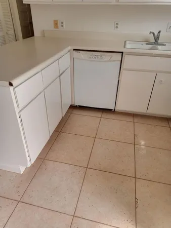 $1,205 | 4140 East Cliffside Trail, Unit H, Rimrock, AZ 86335