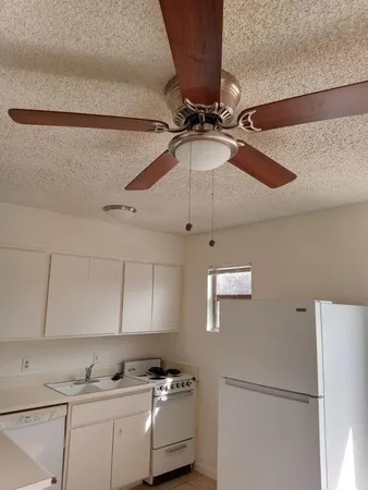 $1,205 | 4140 East Cliffside Trail, Unit H, Rimrock, AZ 86335