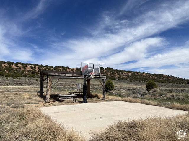46592 Thunder Ridge Road, Unit 215 Fruitland, UT 84027 - Photo 13 of 16 Community Sports Area