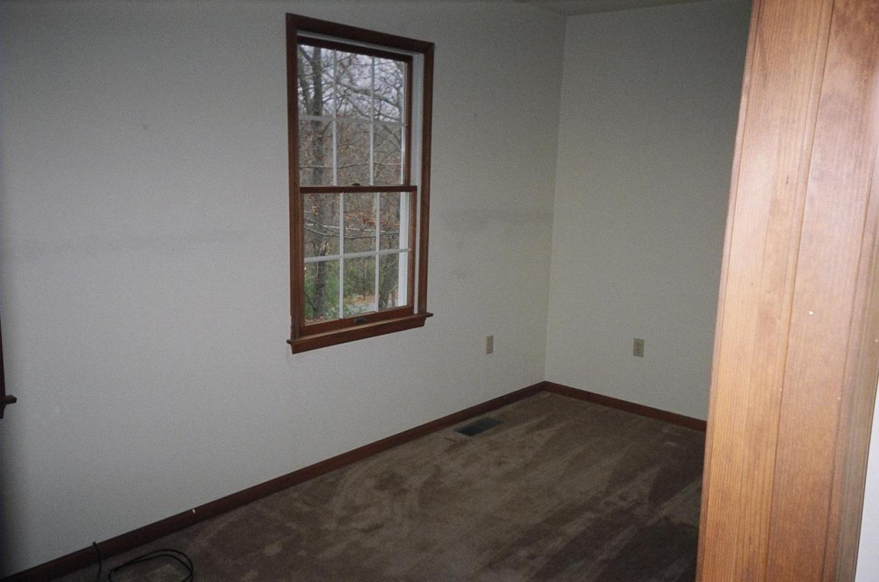 3467 Devils Hole Road Cresco, PA 18326 - Photo 8 of 10 BEDROOM