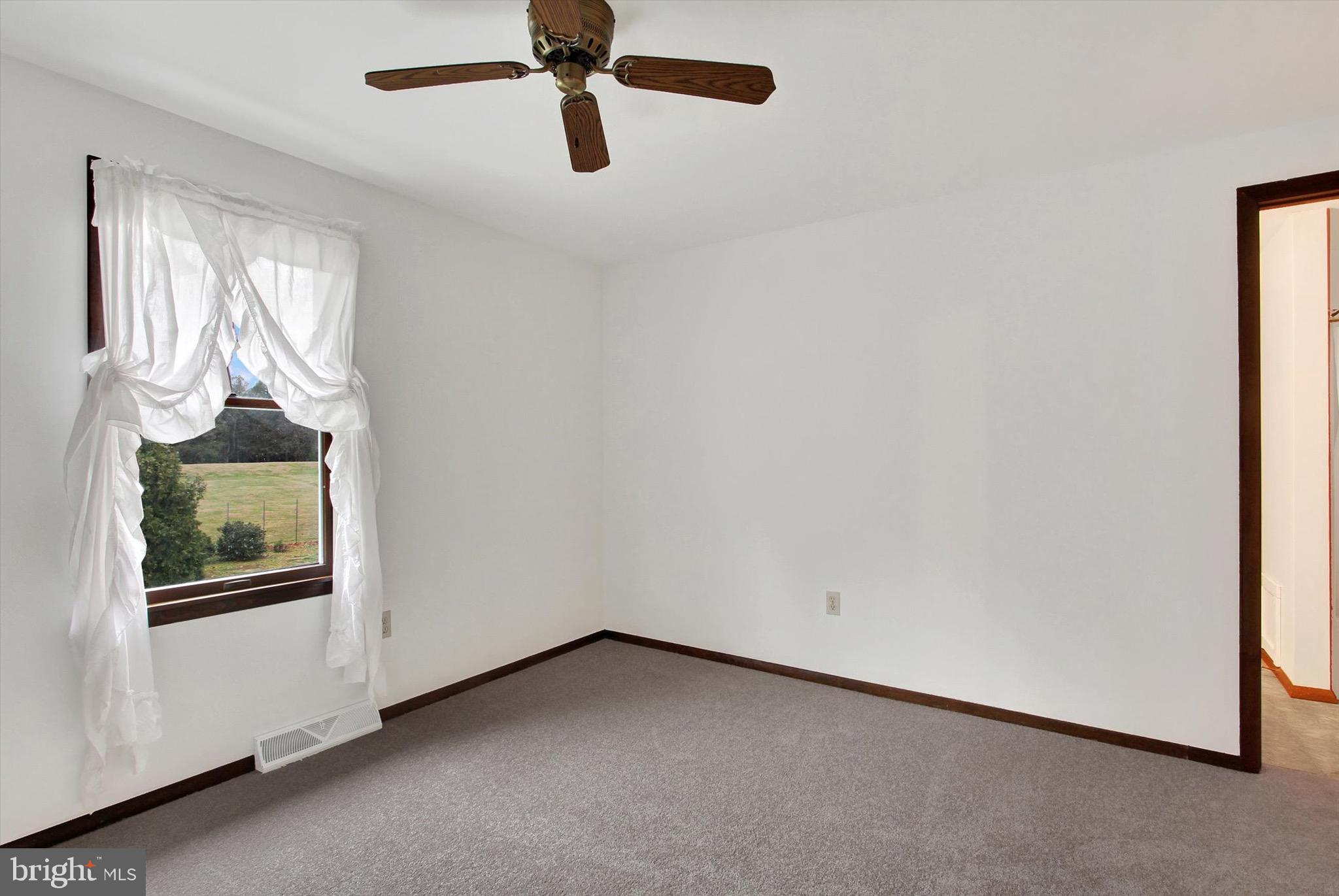 9230 Orchard Road Spring Grove, PA 17362 - Photo 13 of 28 Gallery Image 13