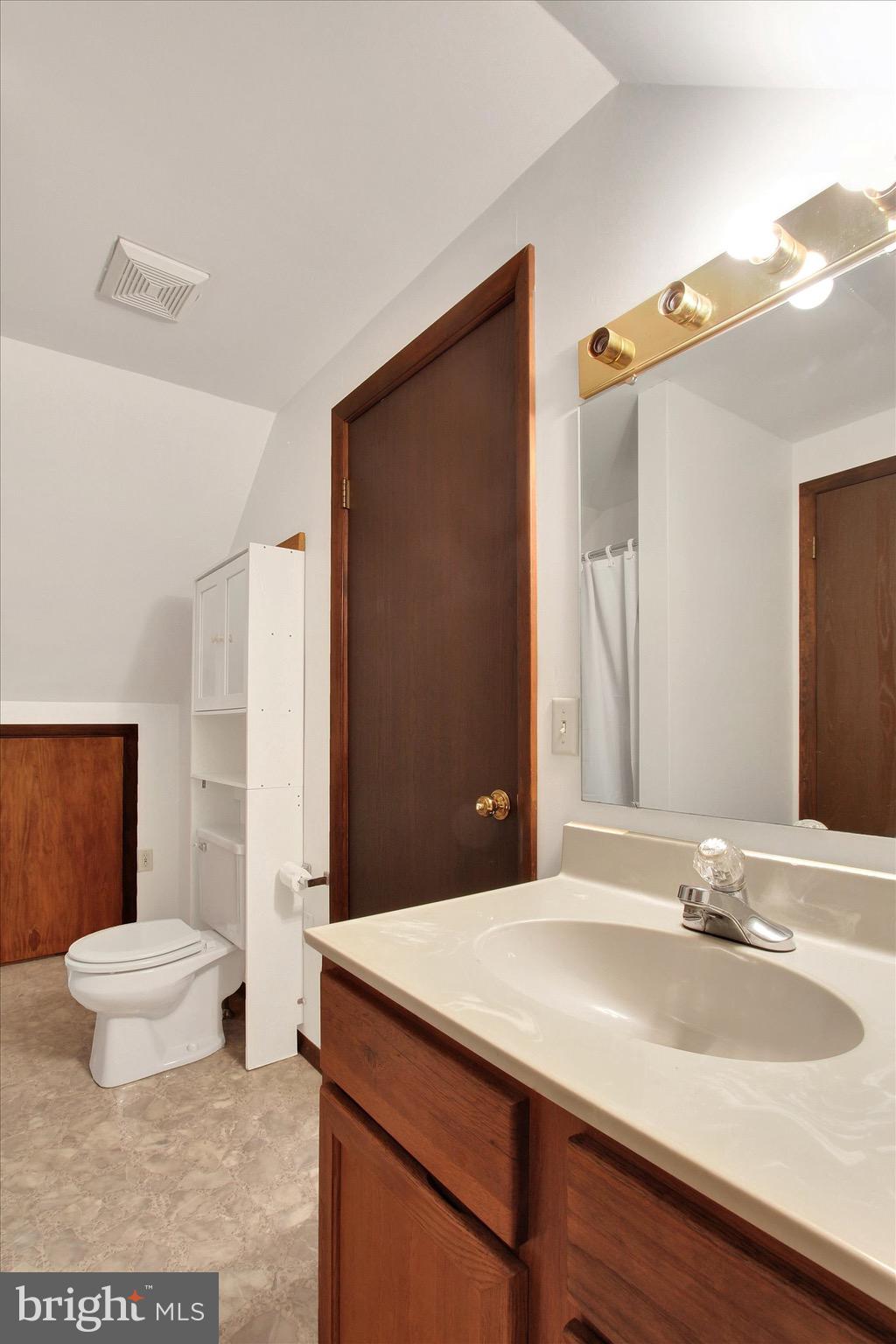 9230 Orchard Road Spring Grove, PA 17362 - Photo 14 of 28 Gallery Image 14