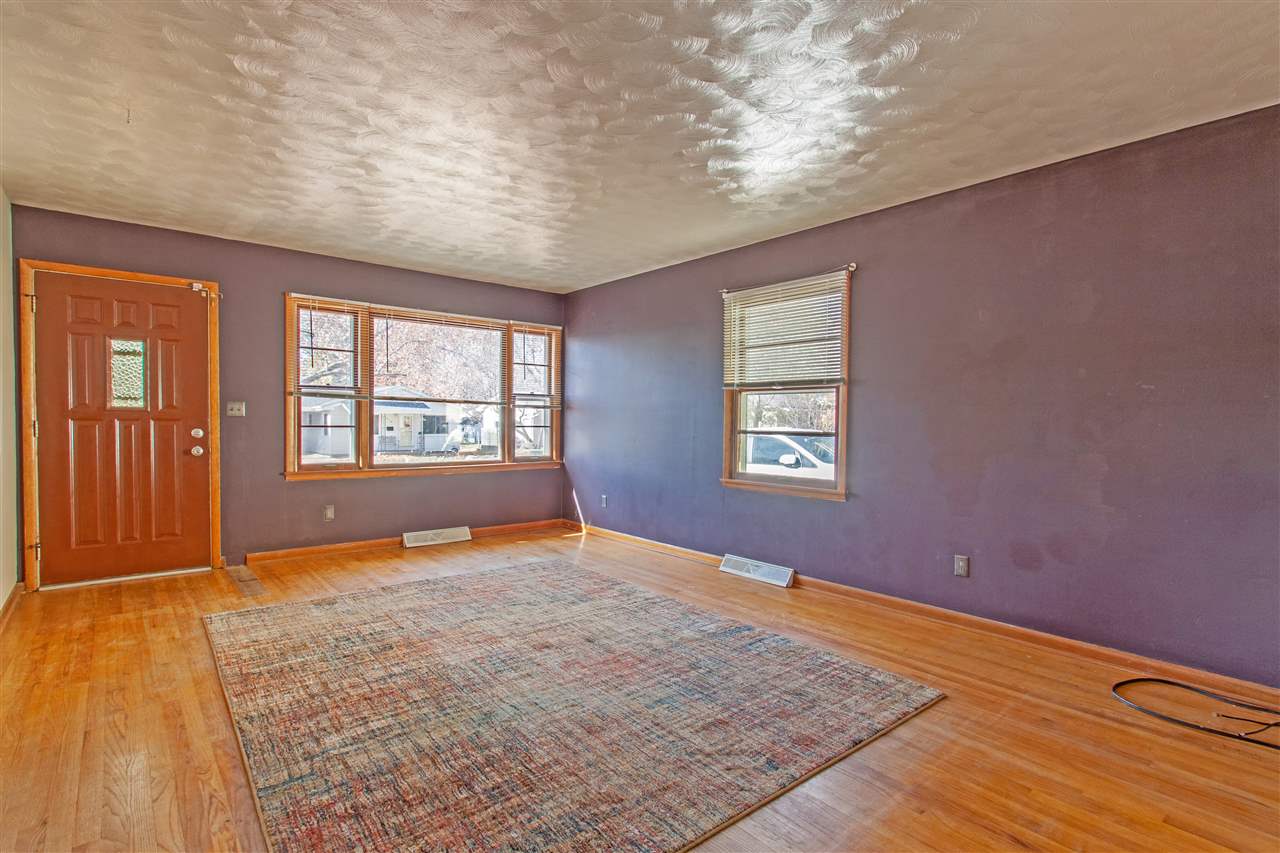 1624 Ridge Street Iowa City, IA 52240 - Photo 2 of 25 Gallery Image 2