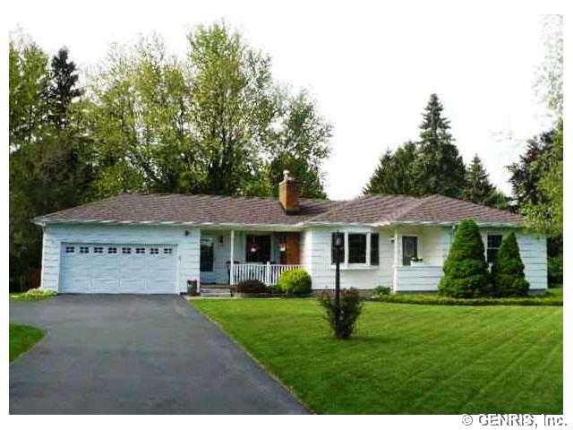 1041 Whalen Road Penfield, NY 14526 - Photo 1 of 1 Exterior Front