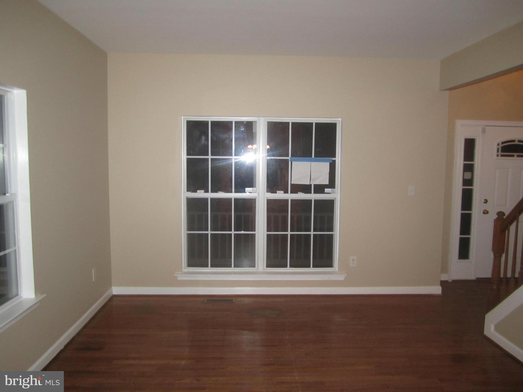 1060 Long Corner Road Mount Airy, MD 21771 - Photo 4 of 14 Living Room