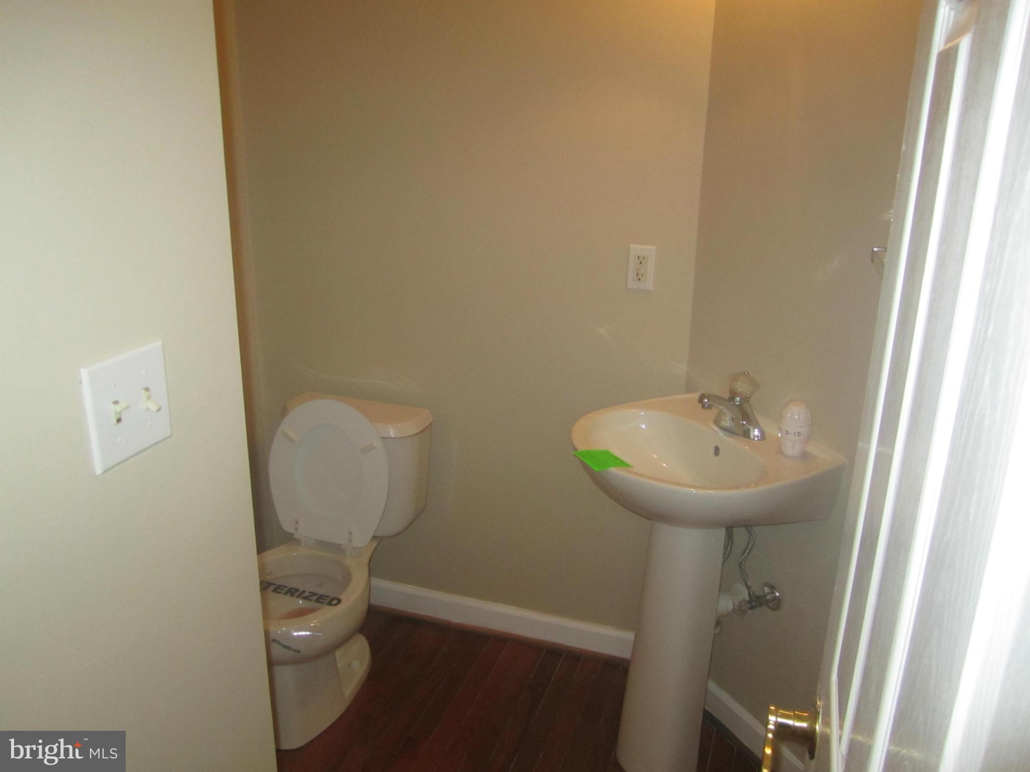 1060 Long Corner Road Mount Airy, MD 21771 - Photo 5 of 14 Bath