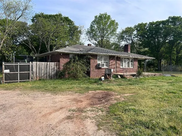 $149,000 | 213 East Shockley Ferry Road, Anderson, SC 29624